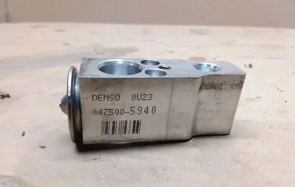 Toyota Prius (XW50) Air conditioning (A/C) expansion valve 475005940