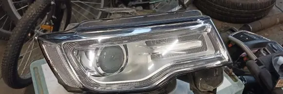 Jeep Grand Cherokee Headlight/headlamp 68111034AF