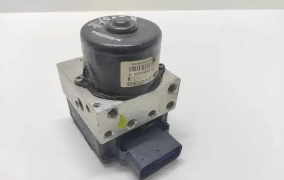 Ford Focus ABS Pump 98AG2M110CA 10020401584 10094801053