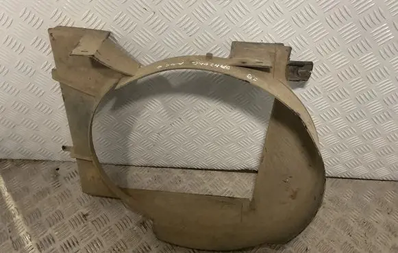 SsangYong Musso Radiator cooling fan shroud