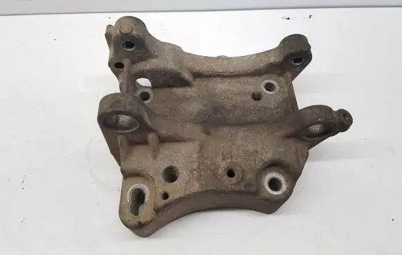 Citroen C4 I Generator/alternator bracket 9637349380 nr8106