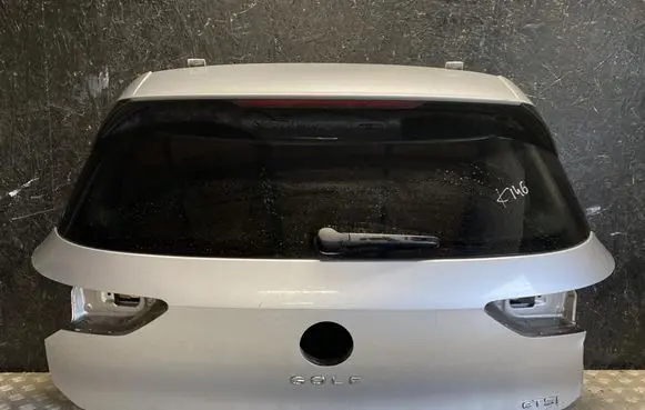 Volkswagen Golf VIII Tailgate/trunk/boot lid