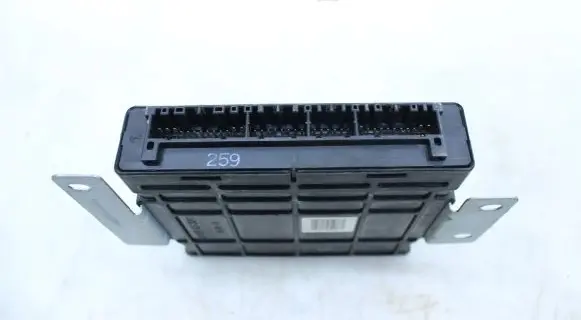 Hyundai Santa Fe Engine control unit/module 3912138411 EH2654F0 9040930259A0