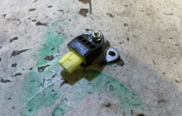 Subaru Forester SH Airbag deployment crash/impact sensor 98235SC000