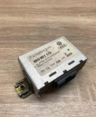 Audi A6 S6 C4 4A Other control units/modules 4A0951173