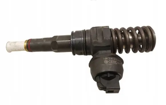 Skoda Octavia Mk2 (1Z) Fuel injector 