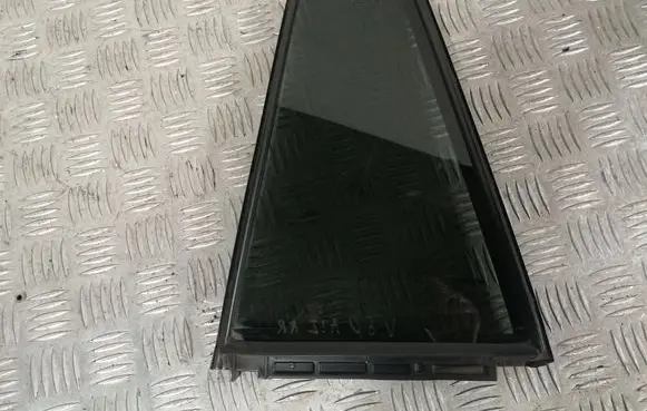 Toyota Verso Rear vent window glass 681240F020