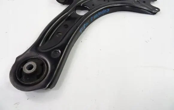 Volkswagen T-Roc Front lower control arm/wishbone 5Q0407152R