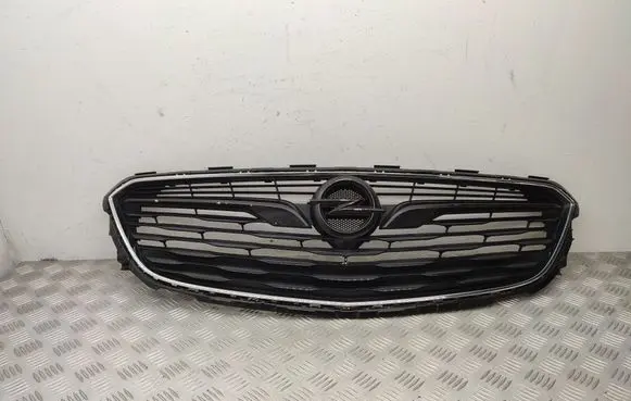 Opel Insignia B Front bumper upper radiator grill 39106649 551004542