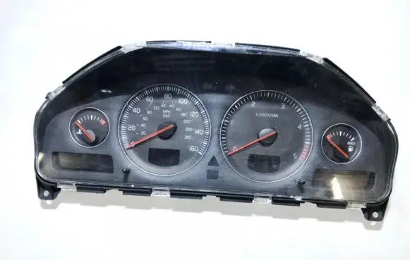 Volvo XC90 Speedometer (instrument cluster) 30746111 8602891