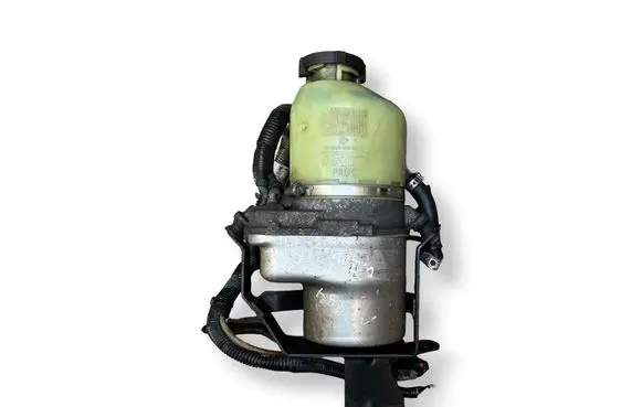 Opel Zafira B Power steering pump 13105726