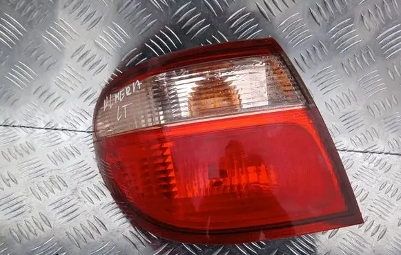 Nissan Almera N16 Rear/tail lights