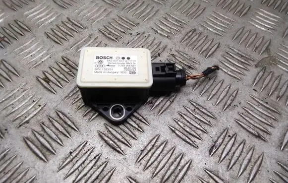 Audi A5 8T 8F ESP acceleration yaw rate sensor 8K0907637A 0265005667