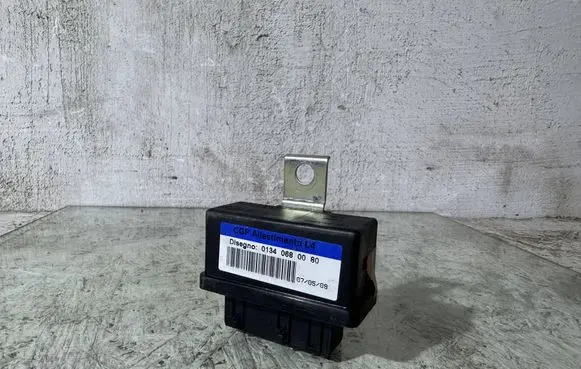 Peugeot Boxer Fuel pump relay 01340680080