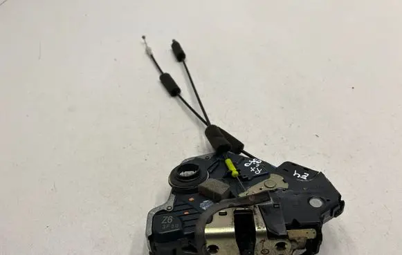 Lexus RX 300 Front door lock
