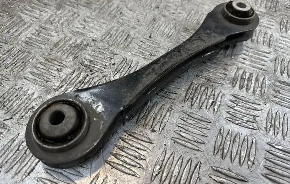 BMW 1 F20 F21 Rear upper control arm/wishbone 6792517