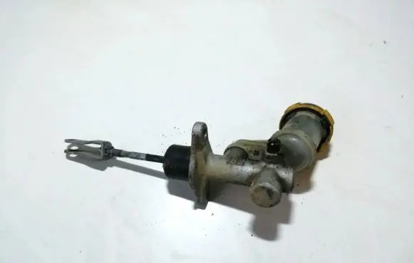 Clutch master cylinder