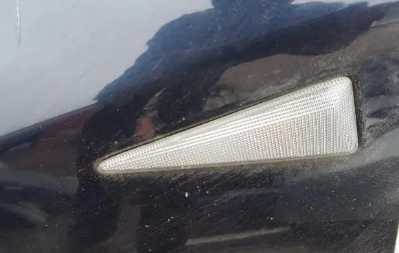 Renault Vel Satis Front fender indicator light