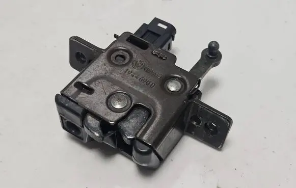 BMW Z3 E36 Tailgate/trunk/boot lock/catch/latch 19446900