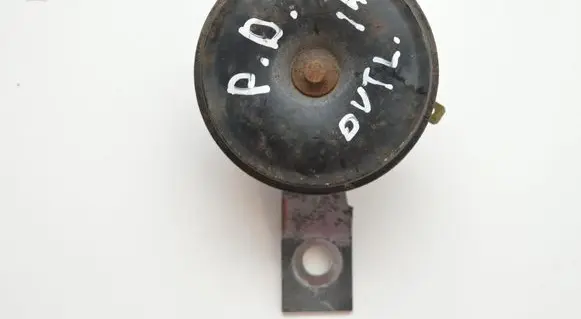 Tesla Model 3 Horn signal 