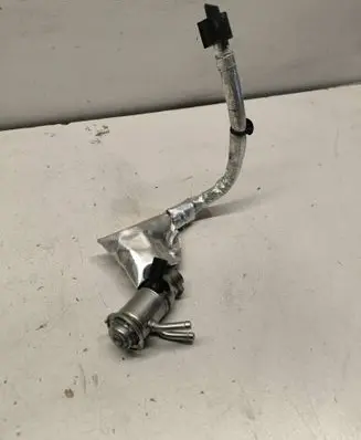 Mercedes-Benz C W205 AdBlue injector A0004904100