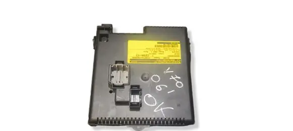 Volvo V70 Fuse module 30786646