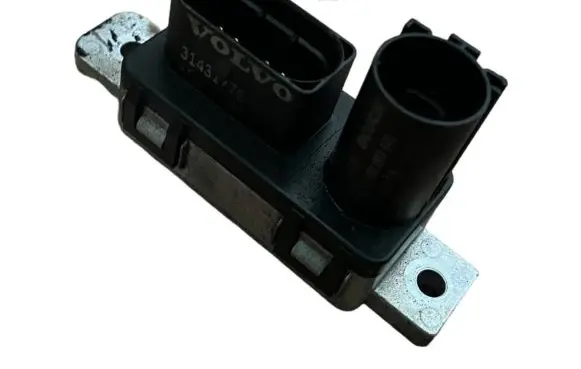 Volvo V40 Glow plug pre-heat relay 31431776