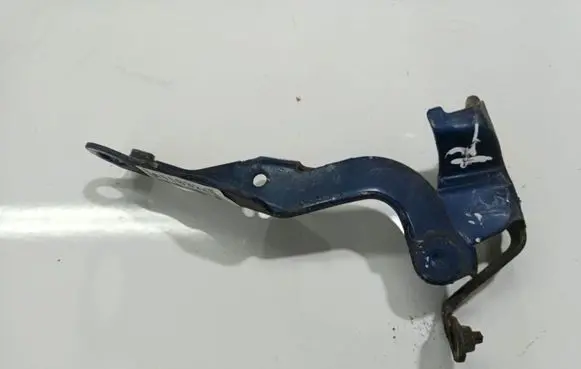 Toyota Corolla E120 E130 Engine bonnet/hood hinges 