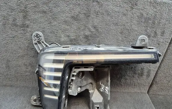 Audi Q7 4M LED Daytime headlight 4M0941056 4M0807056 161104