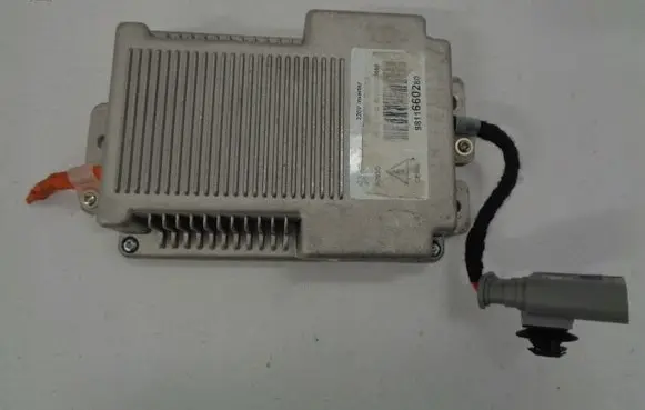 Voltage converter inverter