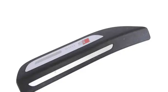 Audi Q5 SQ5 Rear sill trim cover 8R0853376A 8R0853376C