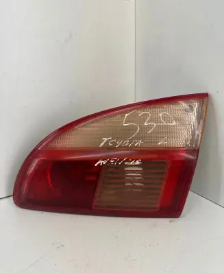 Toyota Avensis T220 Tailgate rear/tail lights 89022025