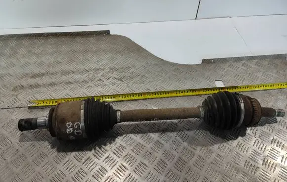 Mitsubishi Pajero Rear driveshaft