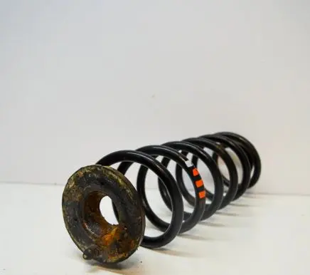 Volkswagen Touran I Rear coil spring