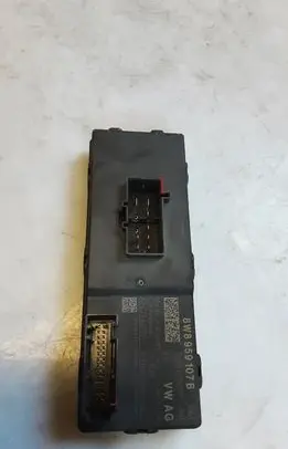 Audi Q7 4M Tailgate/trunk control unit/module 8W8959107B