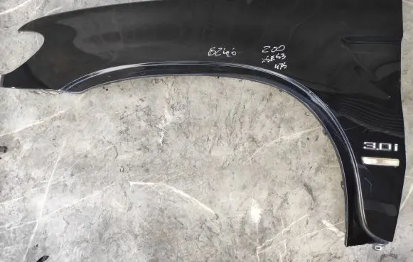 BMW X5 E53 Fender