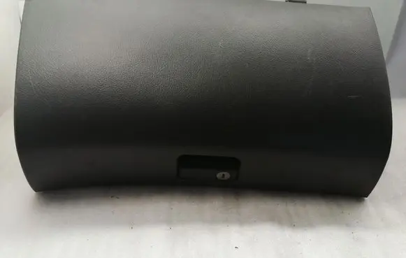Toyota Avensis T250 Glove box 5555005070B0 5555005070