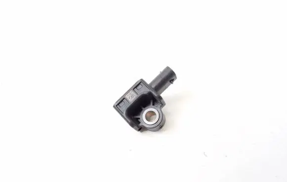 Mercedes-Benz B W246 W242 Airbag deployment crash/impact sensor A1668210151