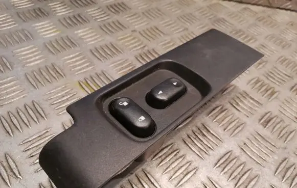 Land Rover Freelander Electric window control switch EIP500250