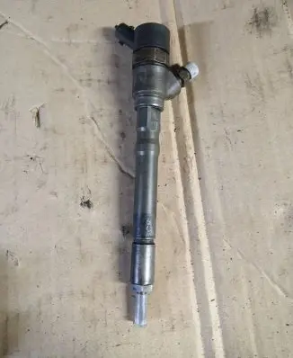 KIA Sportage Fuel injector 0445110126