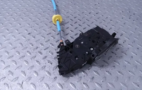 BMW X1 U11 Rear door lock 5A160C1 51225A160C1