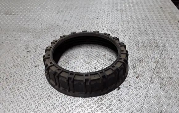 KIA Cerato In tank fuel pump screw locking ring/nut 