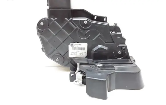 Volvo V70 Front door lock 31253665