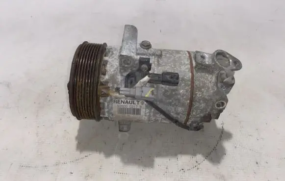 Renault Captur Air conditioning (A/C) compressor (pump) 926000217R
