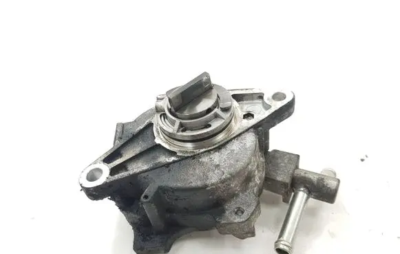 Mitsubishi Outlander Vacuum pump 1633326