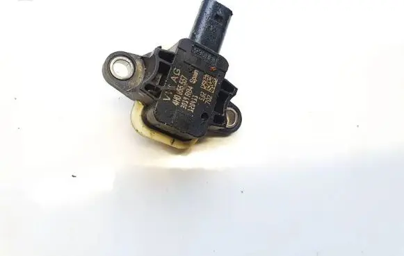 Skoda Fabia Mk3 (NJ) Airbag deployment crash/impact sensor 4h0955557 319rb4