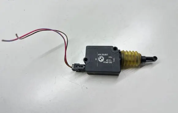 BMW 5 E34 Central locking motor 67118360193 8360193