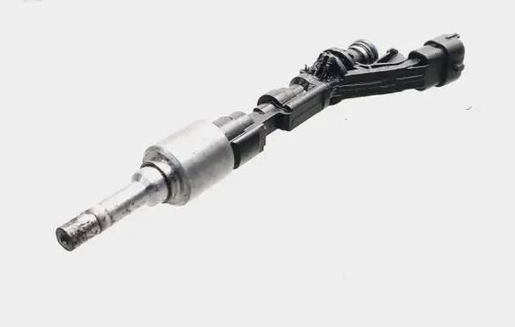 Jaguar XJ X351 Fuel injector 8W939F593AD 0261500105