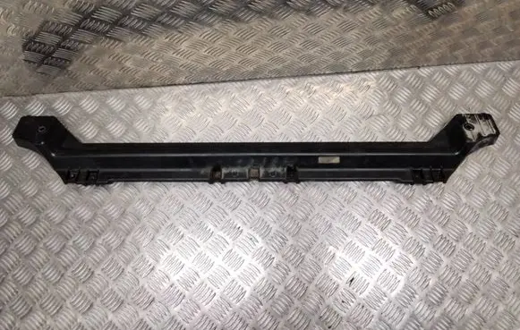 Volkswagen Touareg II Bottom radiator support slam panel 7P0805551