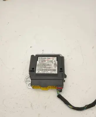 Mercedes-Benz GLE (W166 - C292) Airbag control unit/module A1669000220